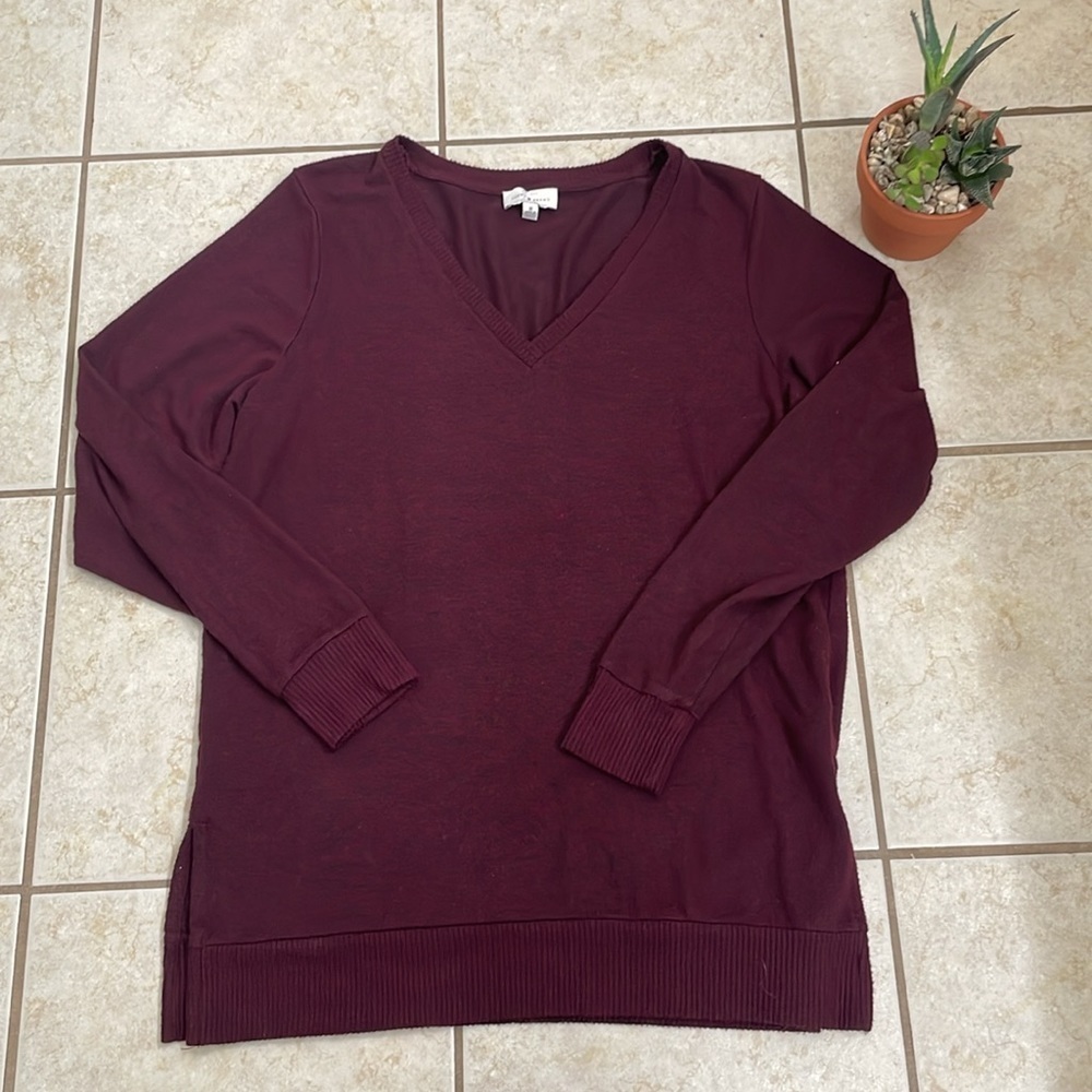 Lucky 🍀 Brand Maroon V-Neck Sweater - EUC!